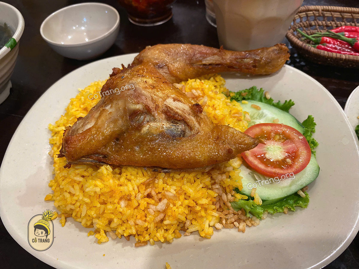 Menu thức ăn tại Cơm Gà Gia Vĩnh Đà Nẵng