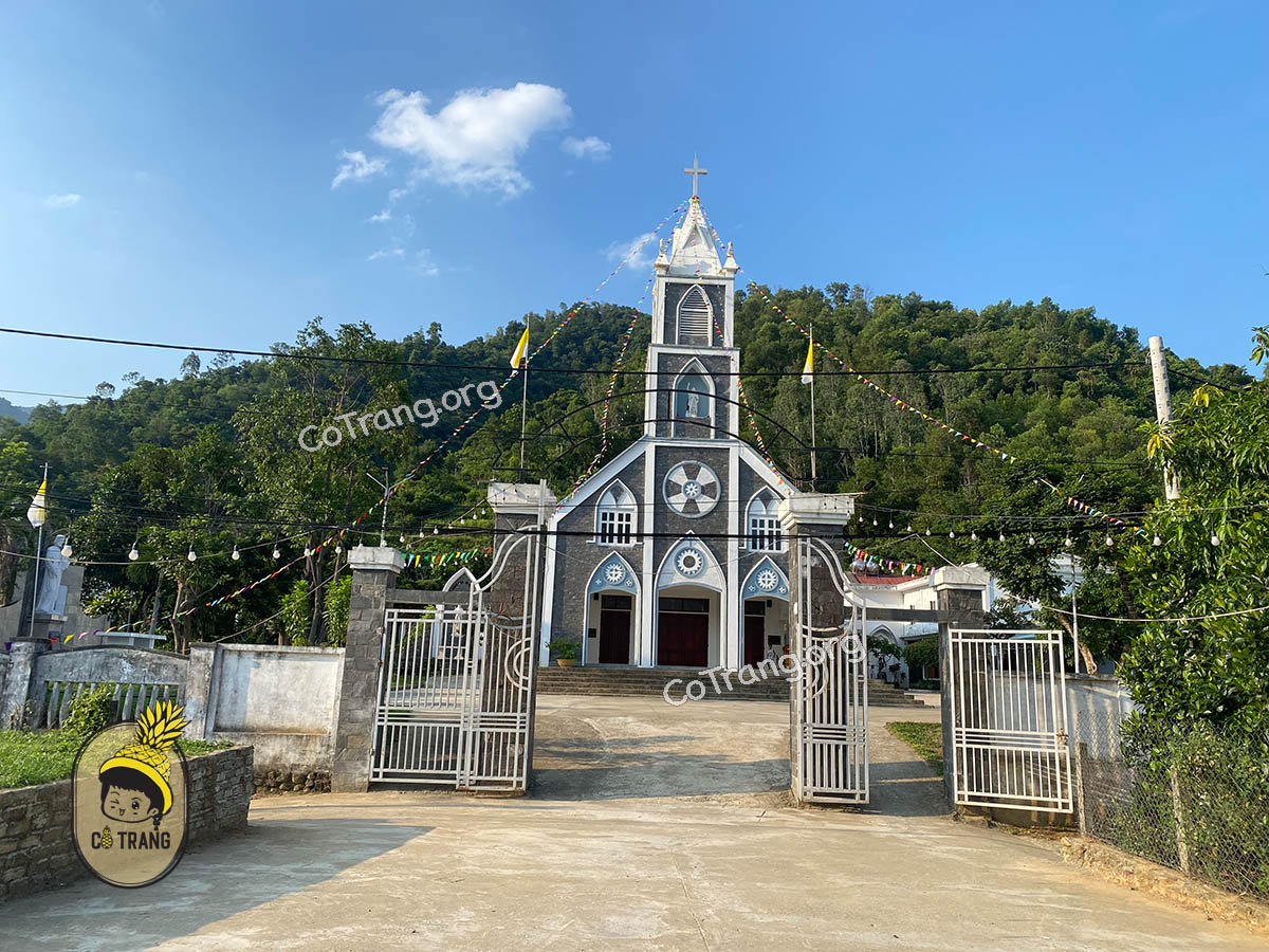 nhà thờ giáo xứ hội yên đà nẵng