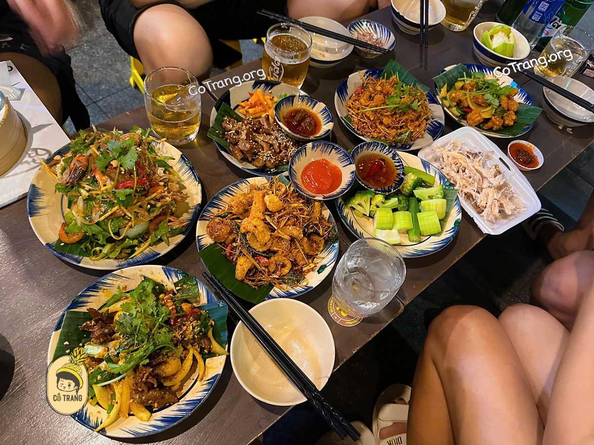 Đèn Dầu - 27 Võ Thị Sáu, Huế