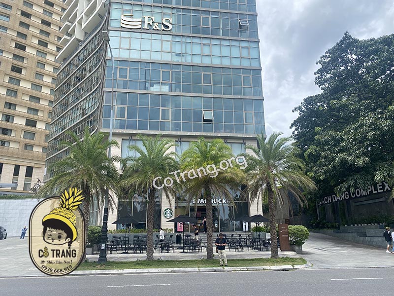 Starbucks Coffee - 50 Bạch Đằng view Sông Hàn Thơ Mộng