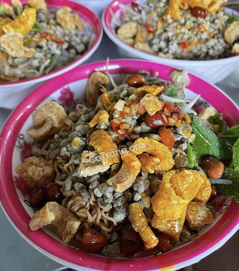 cơm hến hoa đông huế
